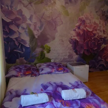 Sunrise ベッド・アンド・ブレックファスト 3*